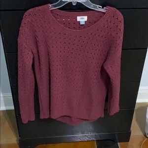 Maroon sweater